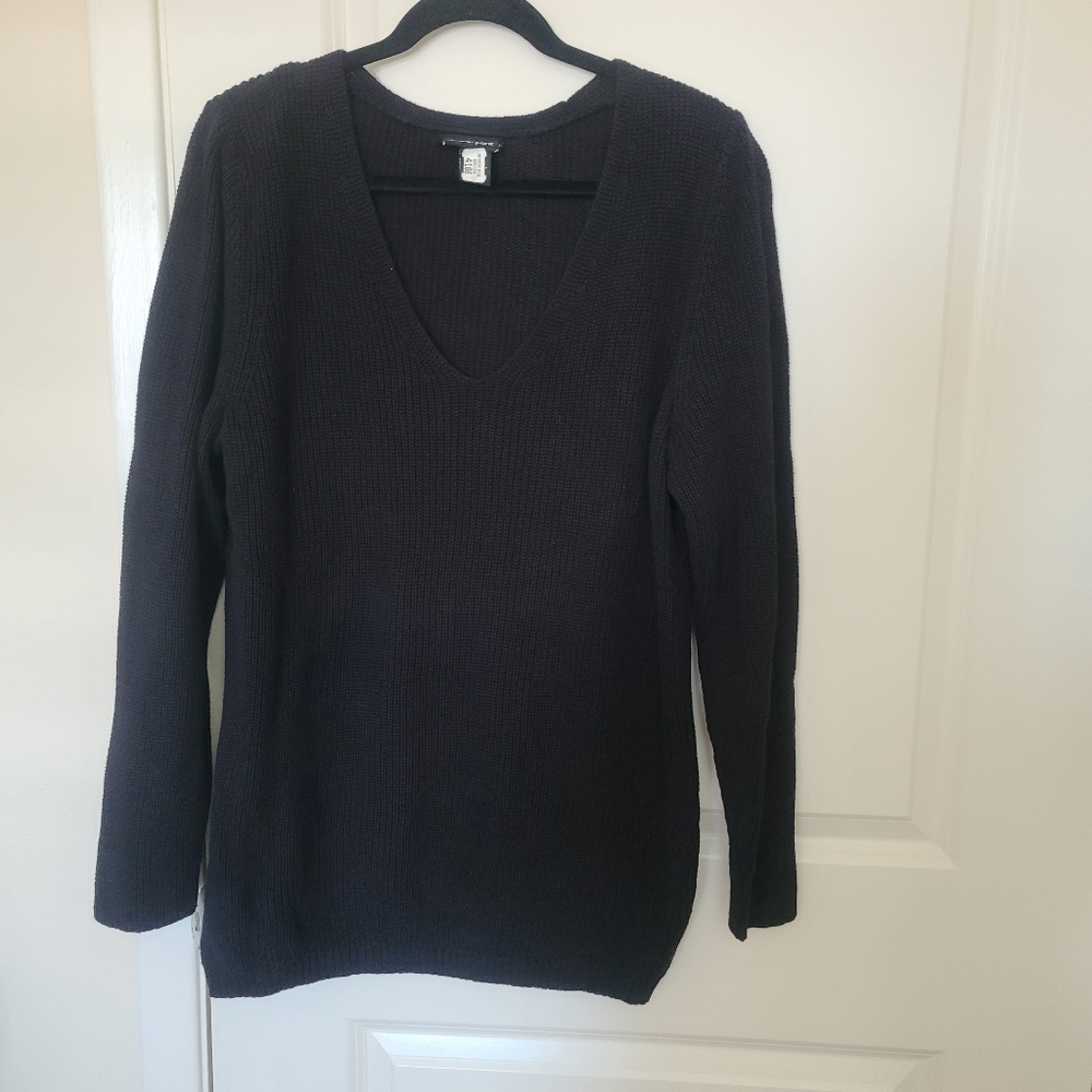 Lane Bryant Black V-Neck Sweater Top.